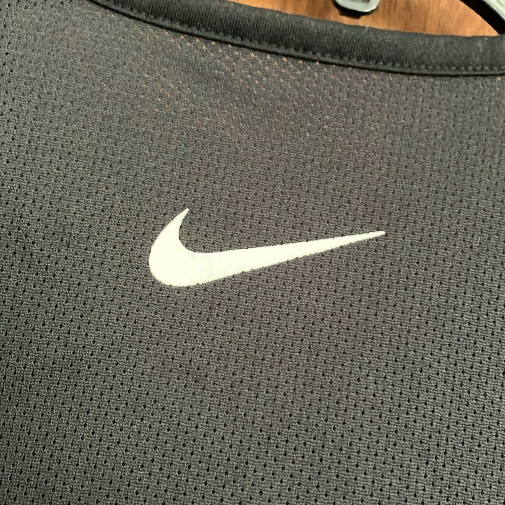 Nike Women's Black 'Just Do It' Tank Top - Picture 5 of 5
